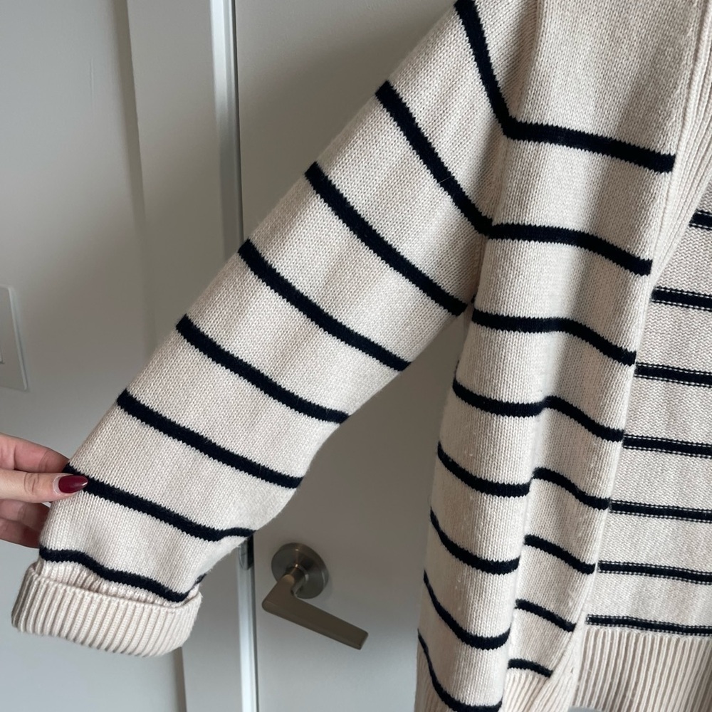 Vince Striped Beige and Black Women's Sweater - Picture 4 of 6